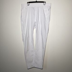 Chic Soul White Straight Leg Pants